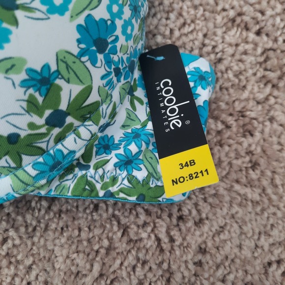 NWT Coobie 34 B Bra..  Padded Underwire, removable straps. - Picture 2 of 4